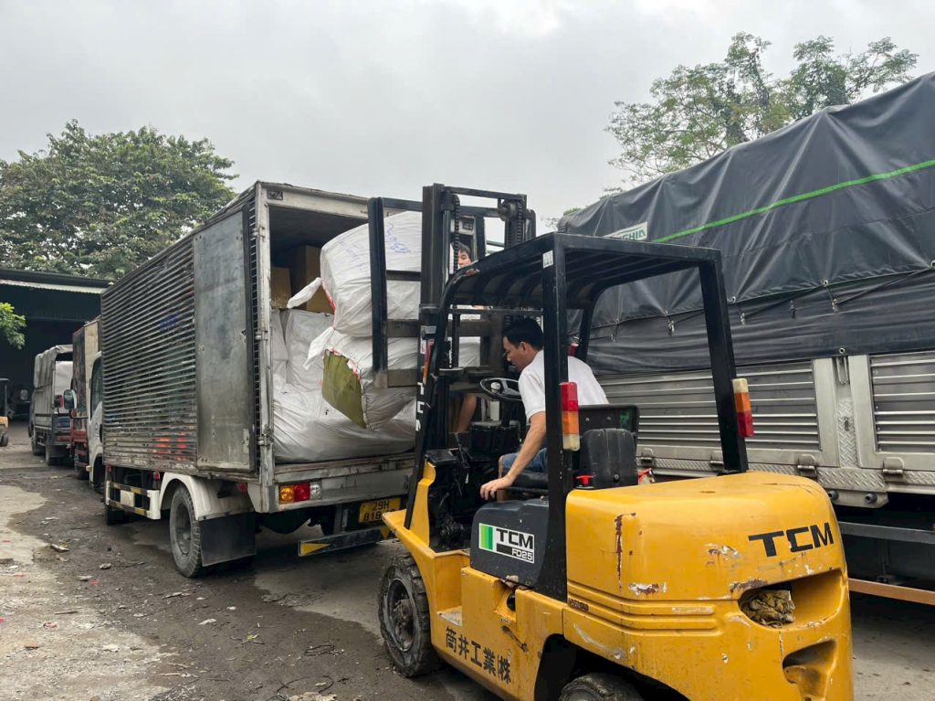 Dịch vụ vận chuyển hàng hóa từ Hà Nội vào Sài Gòn